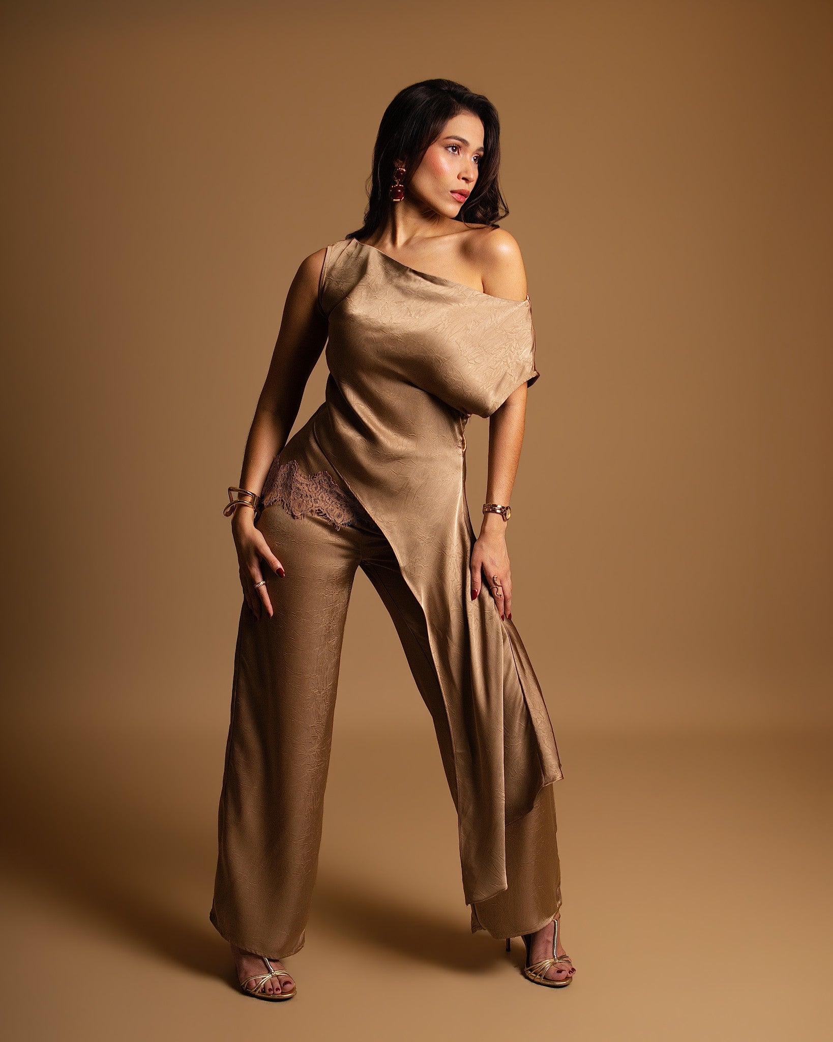 Seda Lace Set