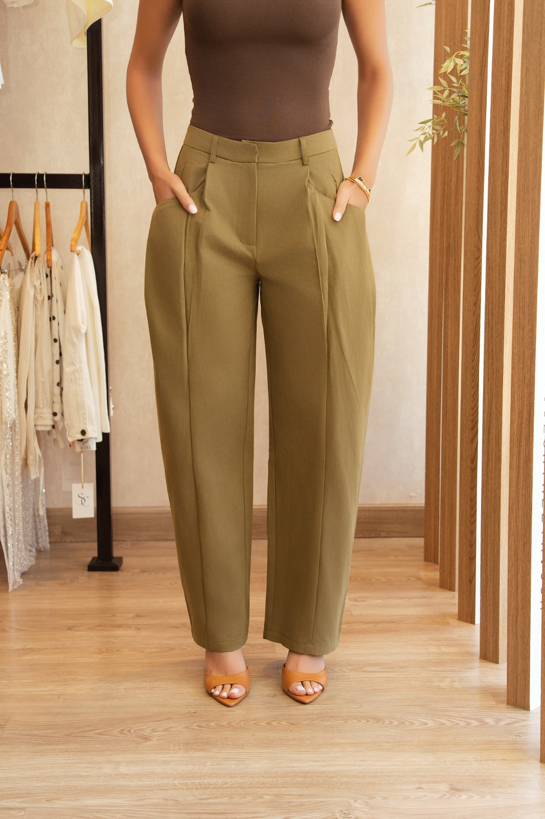 Essential Sand Trouser