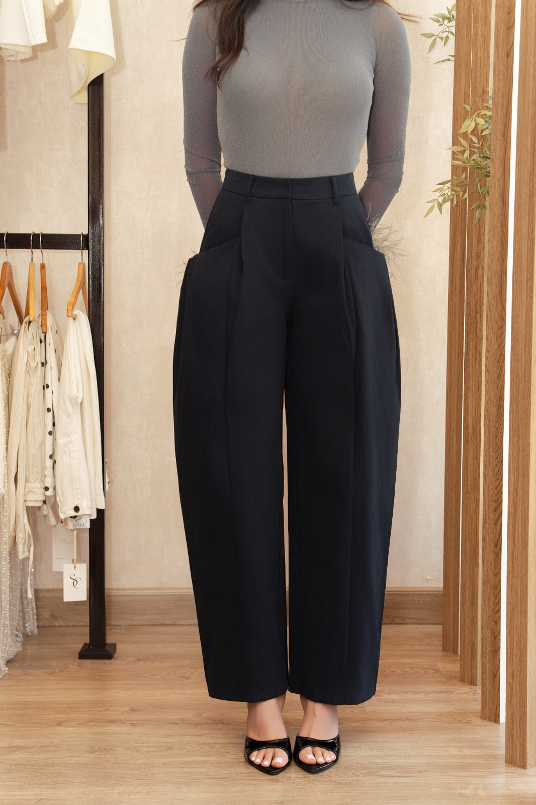 Essential Sand Trouser